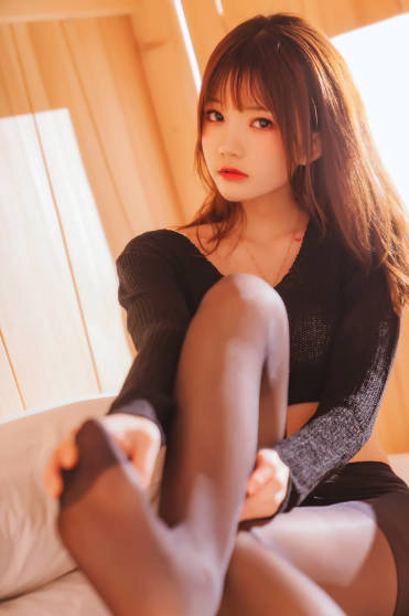 桜桃喵 – 全套217套&随包视频[126.2G-2025.8]